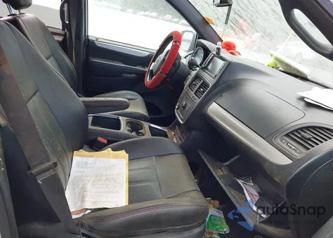 2016 Dodge Grand Caravan R/T z USA, uszkodzony, nr VIN 2C4RDGEGXGR220367